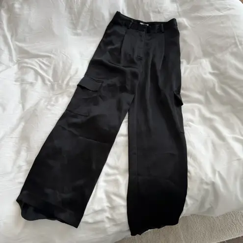 Babaton Aritzia Refined Satin Cargo Pants Black Women’s Size 4