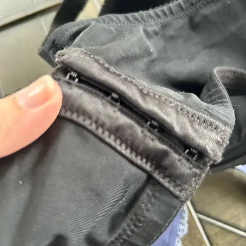 Cacique and Wacoal set of 2 bras in size 36 DDD navy blue and black full support