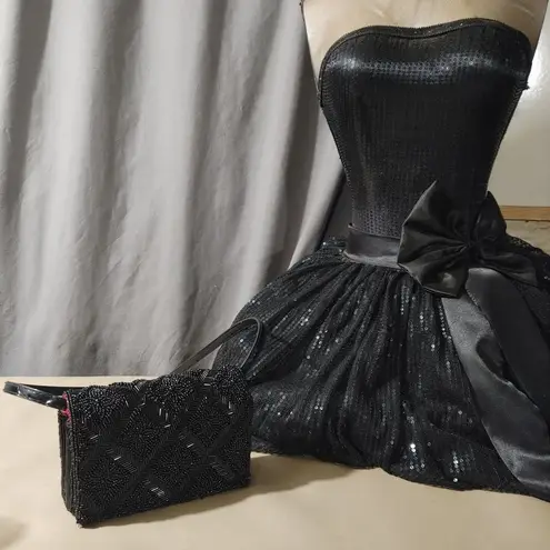 Vintage Black Beaded Evening Clutch Vintage Red Satin Lining Magnetic Closure