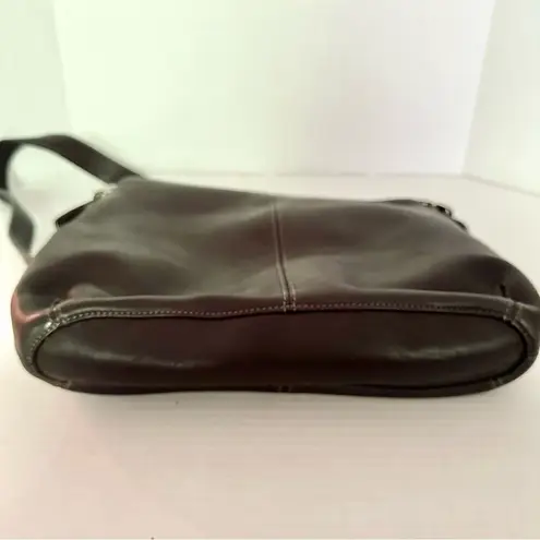 Tignanello Leather Crossbody Women's Black Silver Buckle Hardware Zip Closure