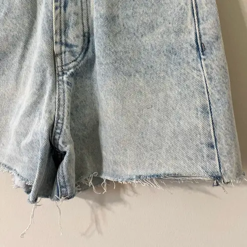 ZARA  Acid Light Wash Super High Rise Distressed Hem Denim Shorts Size 0