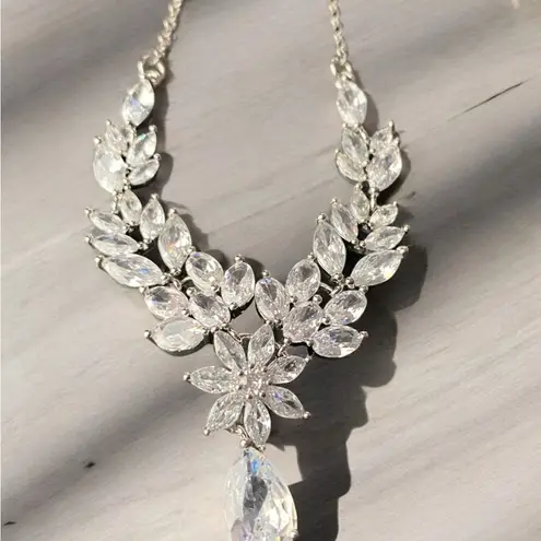 None Cubic Zirconia Fancy Necklace & Earring Set Wedding Prom NIB