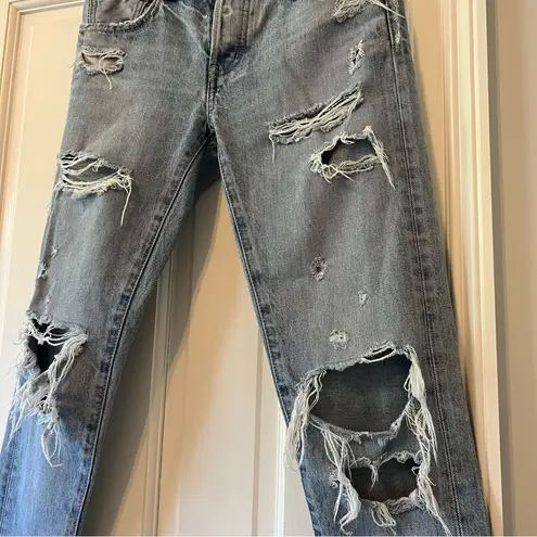 Moussy Vintage Creston Distressed Tapered Light Blue Jeans Size 24"