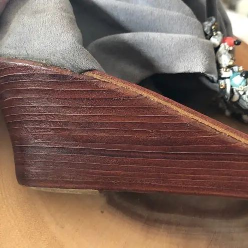 Handmade Handle made Cobbled Wedge gray suede beaded heal sandals Made in Indonesia Boho