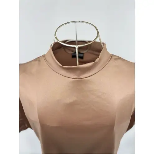 Olivia Jordan Woman's Short Sleeve Stretch T Shirt Nude Size Large Tan