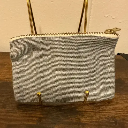 A HTF Rare Low Stock Chelsea Market New York Small Zip Denim Fabric Pouch White