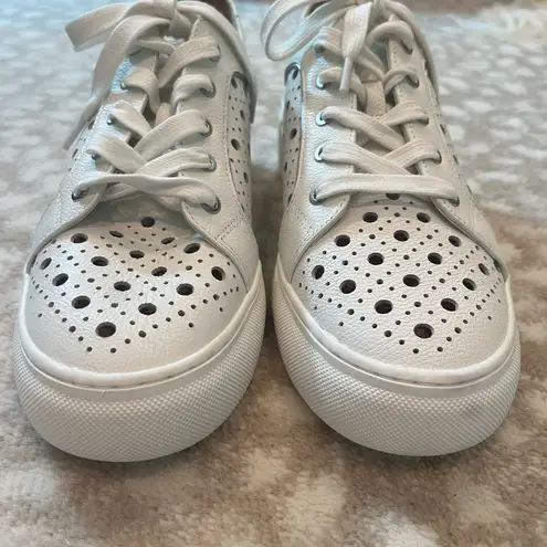 Alex Marie  sneakers nwot
