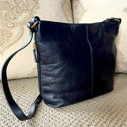 Etienne Aigner VTG Aigner Leather Shoulder Bag in Rich Black