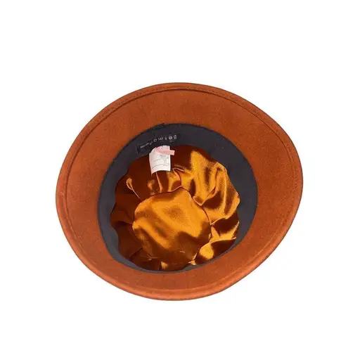 New Rust Betmar Tegan Wool Felt Cloche Hat Fedora Black Feathered Trim Accessory Orange
