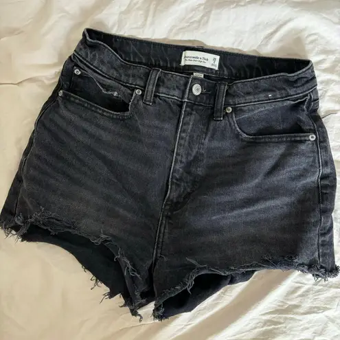 Abercrombie & Fitch Abercrombie High Rise Curve Love Mom Shorts Size 26