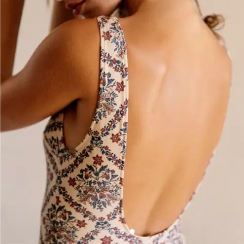 Sézane Sezane floral swimsuit NEW
