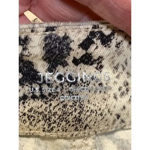 Chico jegging snakeskin pull on pant size 4 Black