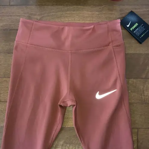 Nike NWT  Running Crops Epic Lux Running training tights AV8191 bra size small