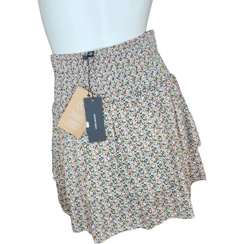 VERO MODA NWT Womens Small Lykke Floral 2 Layer Short Skirt Smocked 100% Cotton
