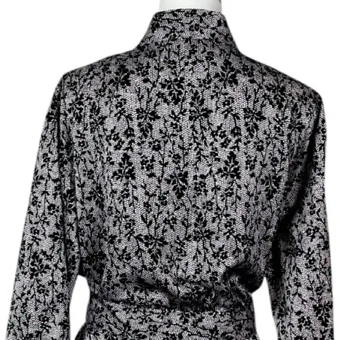 Cabernet Robe Satin Pockets Tie Waist Black Pink Lace Print Women’s Size Large
