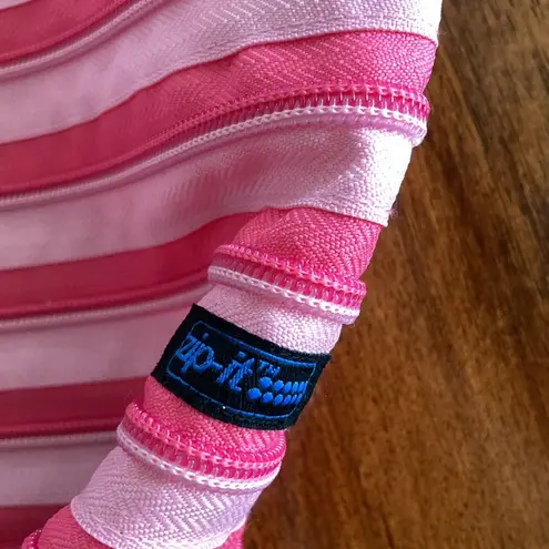 NEW Pink & Purple Zip