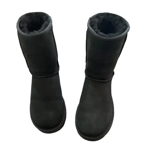 UGG Classic Short II Black Suede Shearling Boots Size 7