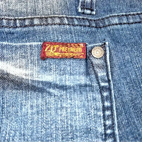 Zana Di Zana-di Wormen's Skinny Dark Wash Jeans w/Studs Down the Outer Thigh-Jr. Size 9