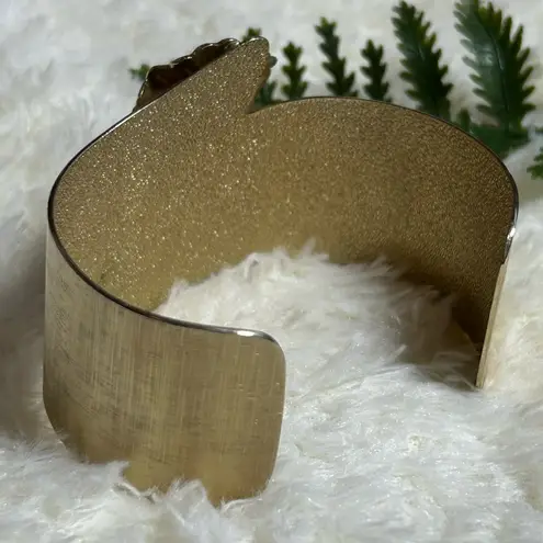 Vintage Maple leaf gold tone brushed cuff bracelet