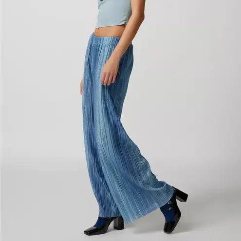 Urban Renewal Urban Outfitters Renewal Parties Remnants Shimmer Plisse Pant Medium Wide Leg