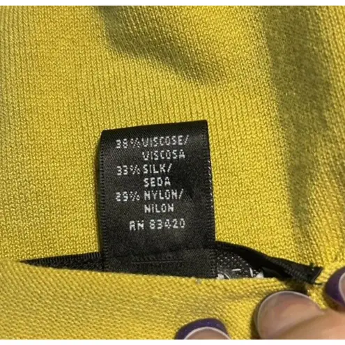 August Silk Knit Top Women L Mustard Silk Blend Sleeveless Casual Preppy Office