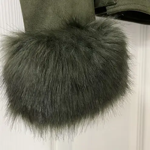 Molly Bracken NWOT - olive green suede feel moto coat w/ removable faux fur - XS