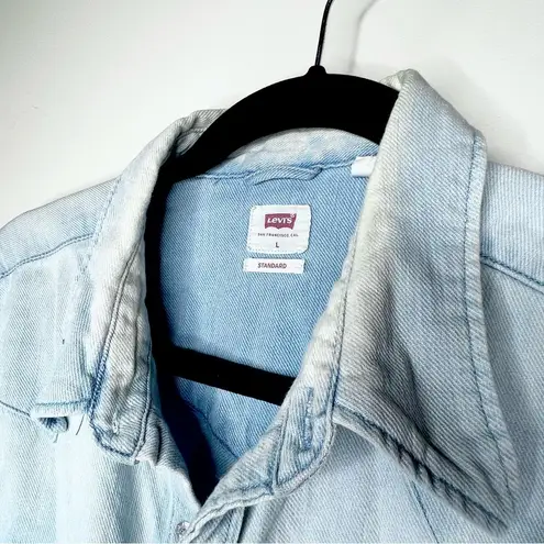 Levi's Levi’s distressed denim button down L