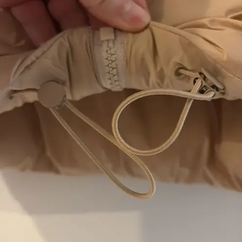 Automet Womens Cropped Puffer Vest Winter Lightweight Sleeveless Outerwear Vests Tan Size XS