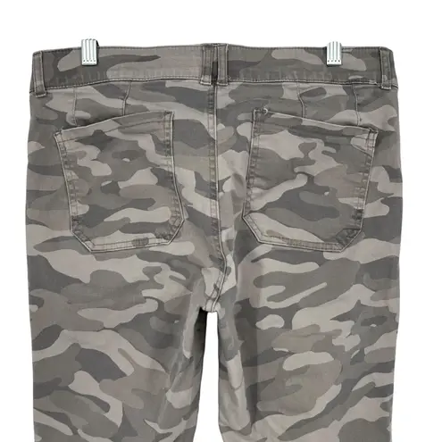 Democracy "Ab"Technology Camouflage Multi-pocket Pants Gray Size 10