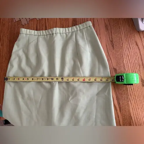 Pendleton 100% Silk Skirt Suit Size 12 Color Light Green Career Formal