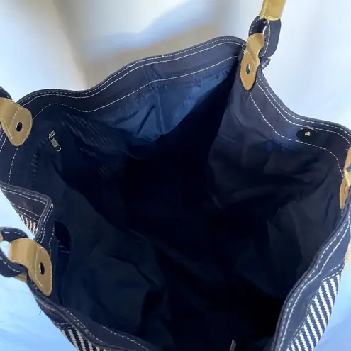 Nautical navy whit striped tote bag spacious anchor charm zippered pockets Blue