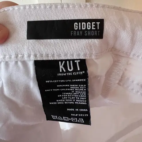 Kut From The Kloth  Denim Women’s NWOT Jean Gidget Fray Shorts‎ Size 12
