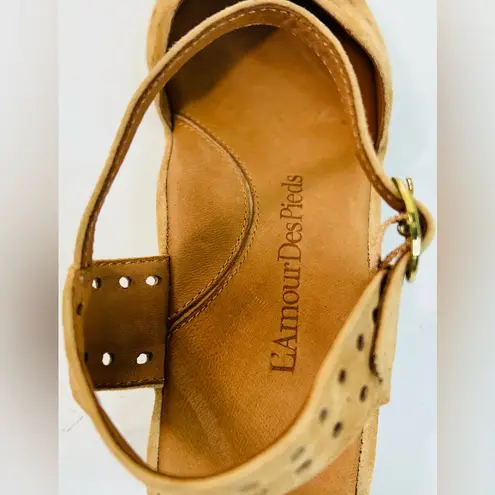 L'Amour Des Pieds “Brenn” Beige Suede Sandals size 7.5 Tan