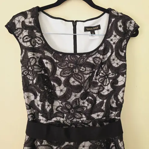 Tadashi Shoji Black and White Floral Lace Sheath Dress Belted Women's Size 2