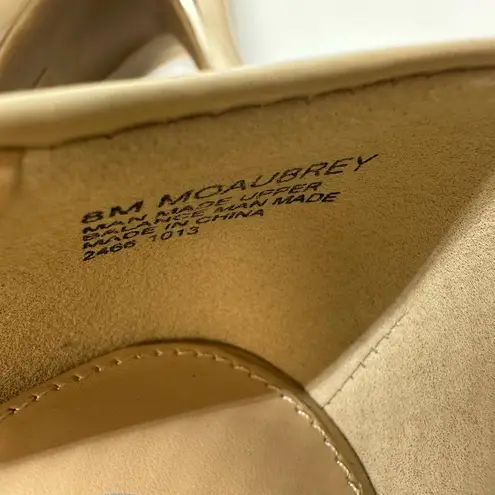 Mootsies Tootsies Peep Toe Nude Color Low Heel Open Toe heels size 8