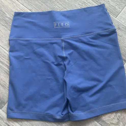 Fleo Women's Blue Bike Shorts Size undefined