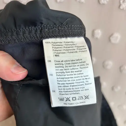 Helly Hansen  Women’s Resort Juton Cargo Straight Leg Pants Sz 32 Charcoal Grey