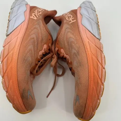 Hoka One One Arahi 6 Running Sneakers Womens Size 6B Pink/Orange 1123195-SBSCR