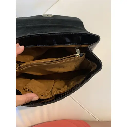 Patricia Nash Sinclair Leather Convertible Backpack Details swear on the straps