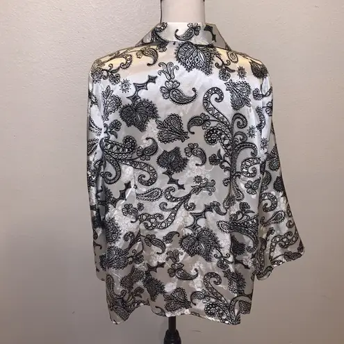 Covington black white satin floral paisley 3/4 flare sleeves button Down blouse