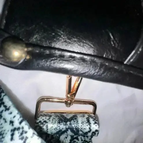 UNBRANDED BLACK CROSSBODY PURSE ADJUSTABLE BLACK WHITE GREEN SNAKESKIN …