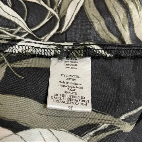 Midnight Bakery Astrid Tropical Chemise Size Small Black