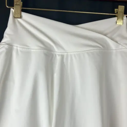 ED3 white athletic tennis skirt with shorts underneath woman’s size small