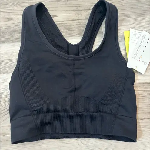 All In Motion  Seamless Razor Midline Sports Bra NWT, Size XS