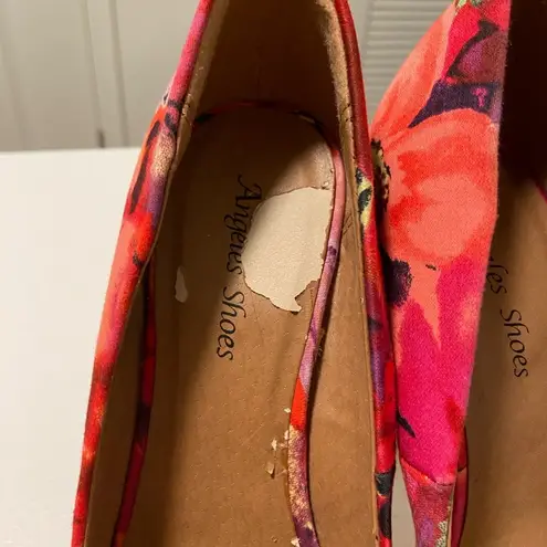 Angeles Shoes women’s floral Fiona pumps — size 7 Pink