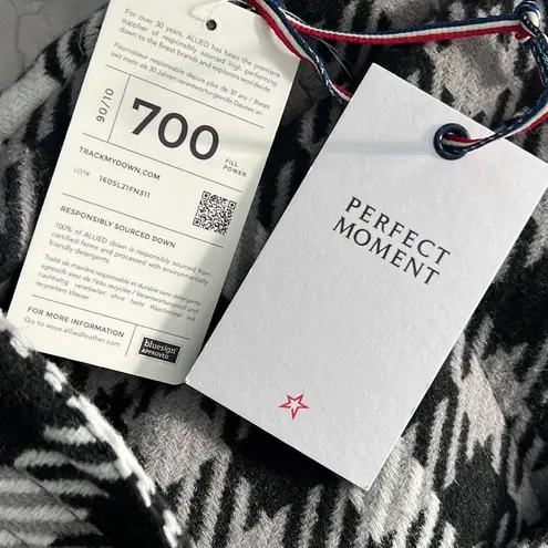 Perfect Moment Star Gingham puffer Jacket, Black & White Size M, New w/Tag Size M