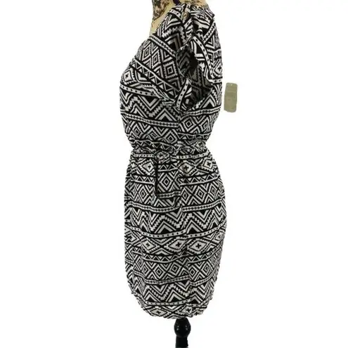 Lush Clothing Lush Womens Black White Aztec Dress Pockets Mini Size Small