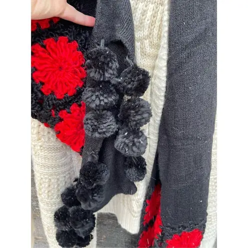 Boutique NWT Hippie pompom floral BOHO retro scarf wrap