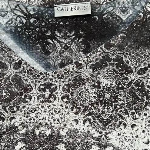 Catherines Catherine’s Black and White Sequin Flowy Top Women’s XL