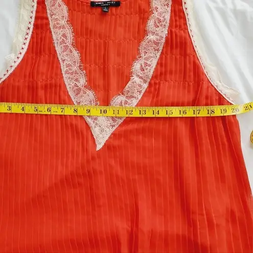 Romeo + Juliet Couture  Red Sleeveless Sheer Tank Top Lace trim shirt, L (A-5)